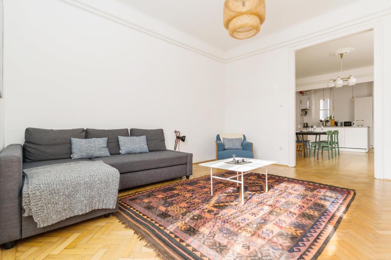 Klauzal Apartment W/3 Bedrooms, French Balcony Budapeste Exterior foto