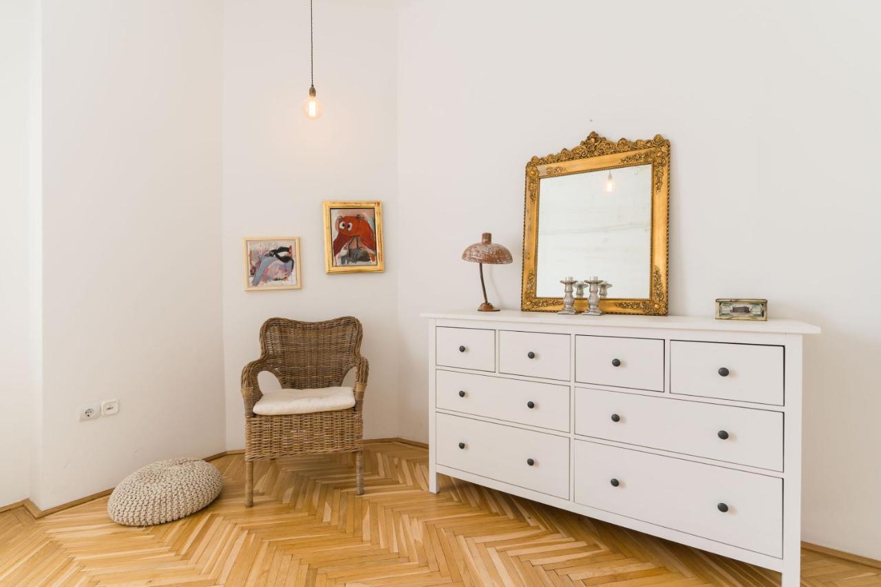 Klauzal Apartment W/3 Bedrooms, French Balcony Budapeste Exterior foto
