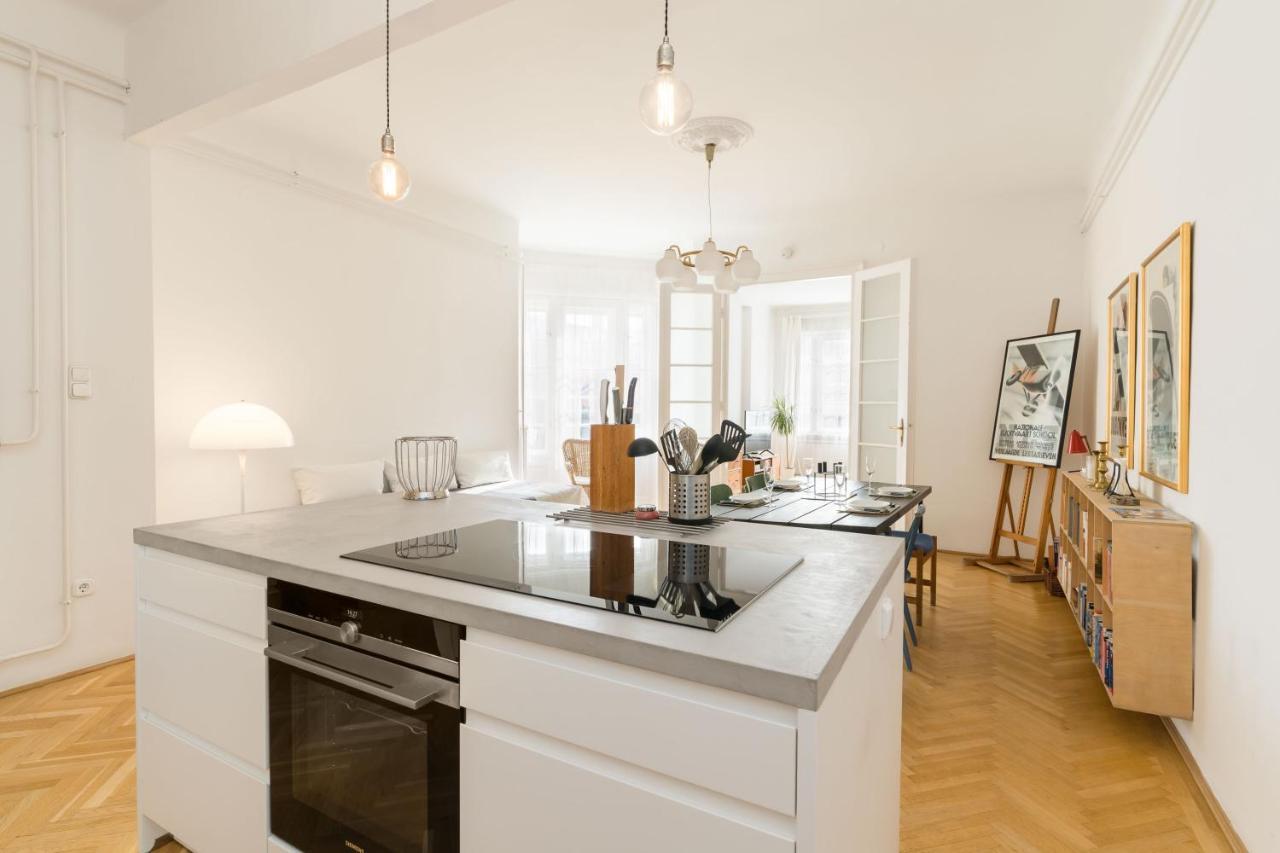 Klauzal Apartment W/3 Bedrooms, French Balcony Budapeste Exterior foto