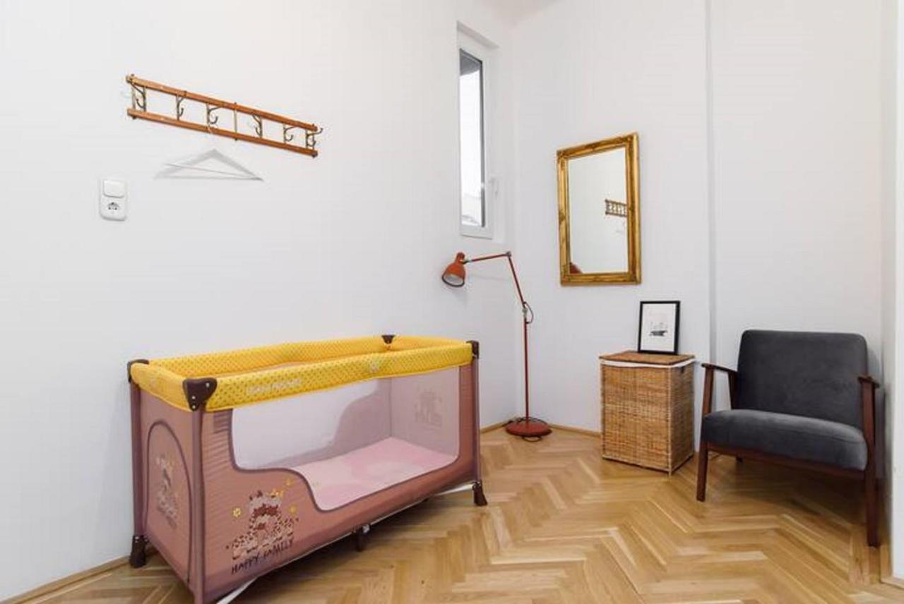 Klauzal Apartment W/3 Bedrooms, French Balcony Budapeste Exterior foto