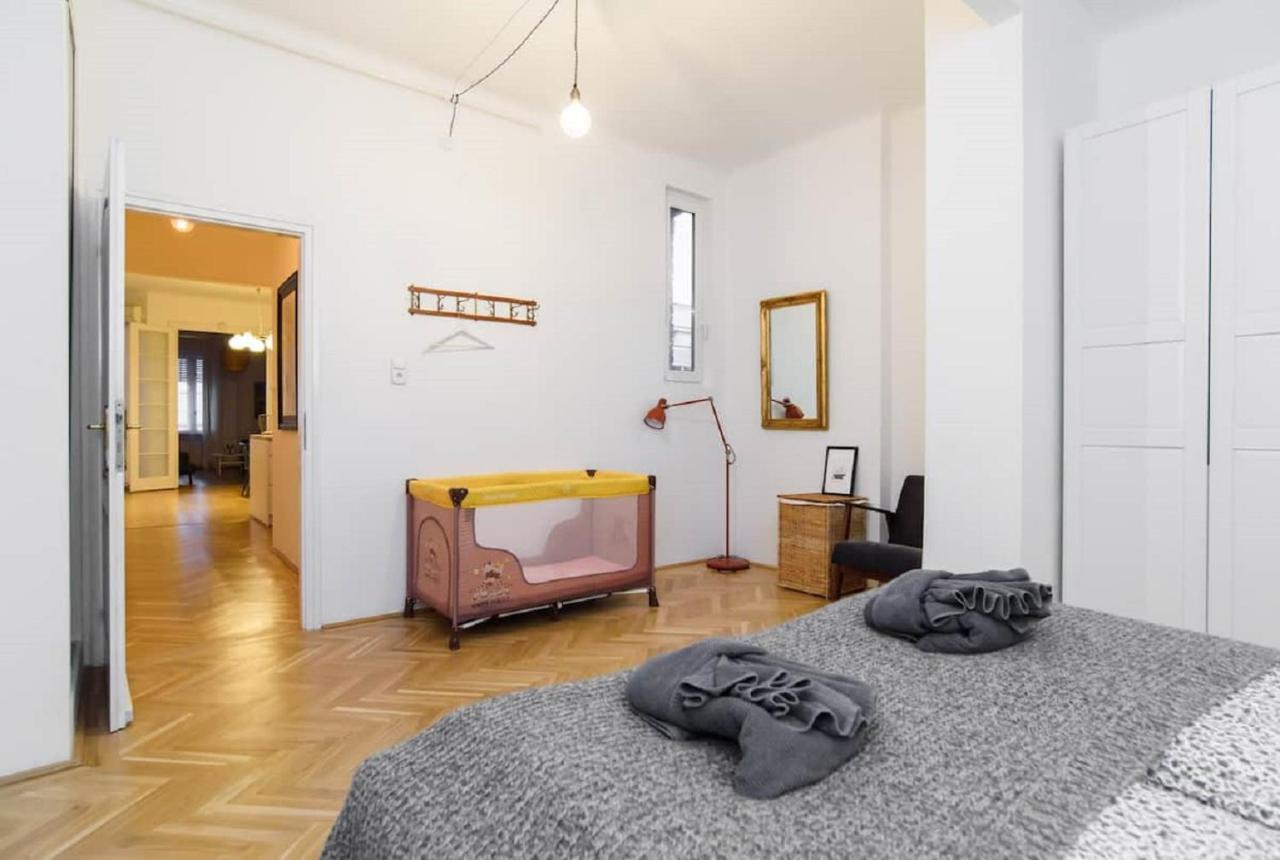 Klauzal Apartment W/3 Bedrooms, French Balcony Budapeste Exterior foto
