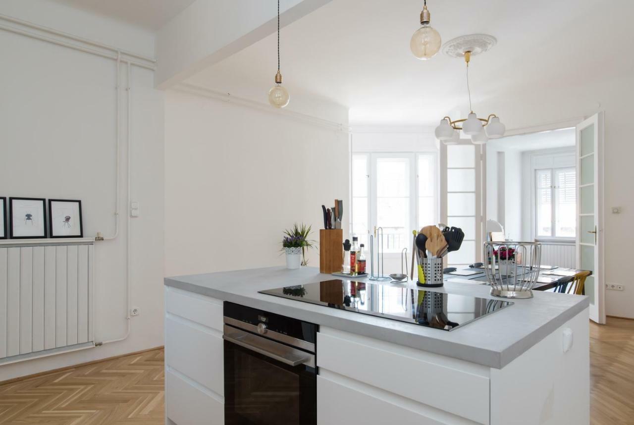 Klauzal Apartment W/3 Bedrooms, French Balcony Budapeste Exterior foto